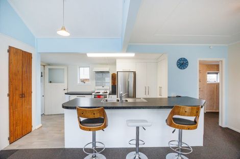 Photo of property in 153 Seabury Avenue, Foxton Beach, Foxton, 4815