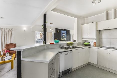 Photo of property in 38 Mckean Avenue, Manurewa, Auckland, 2102