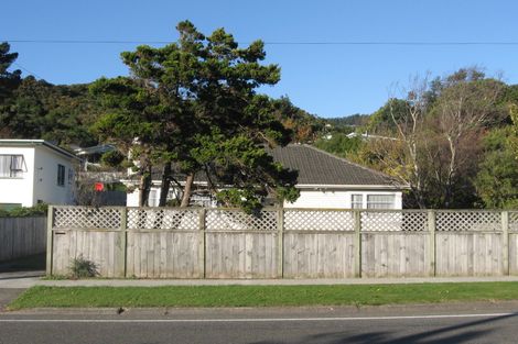 Photo of property in 127 Stokes Valley Road, Stokes Valley, Lower Hutt, 5019