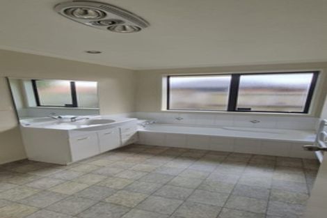 Photo of property in 7 Locksley Lane, Hamilton East, Hamilton, 3216