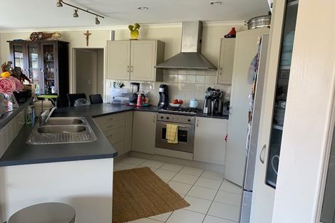 Photo of property in 88 Redcastle Drive, East Tamaki, Auckland, 2013