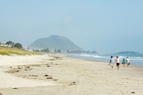 Photo of property in 1/207 Oceanbeach Road, Mount Maunganui, 3116