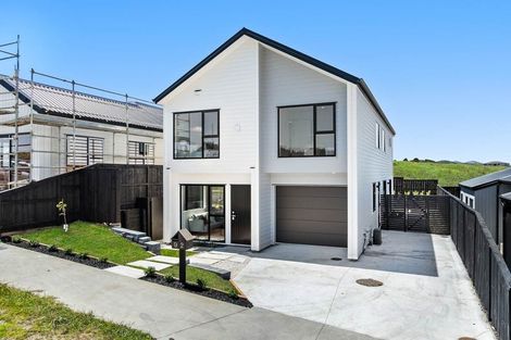 Photo of property in 92 Huanui Drive, Wainui, 0992