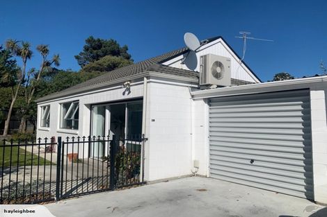 Photo of property in 2/41 Bowhill Road, New Brighton, Christchurch, 8083