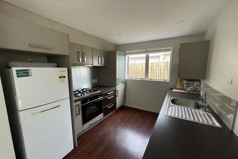 Photo of property in 14b Bracken Road, Newlands, Wellington, 6037