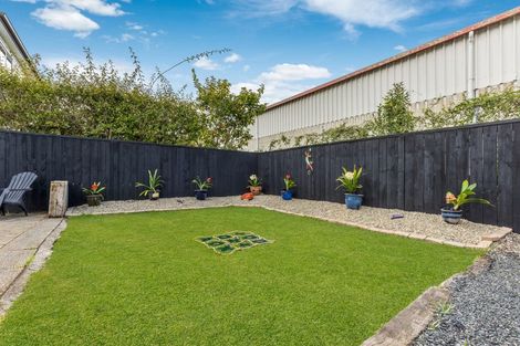 Photo of property in 12 Finlow Drive, Te Atatu South, Auckland, 0610