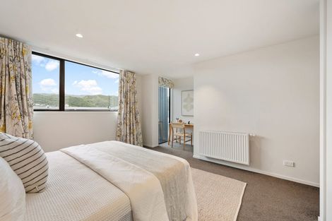Photo of property in 25 Erica Pabst Way, Island Bay, Wellington, 6023
