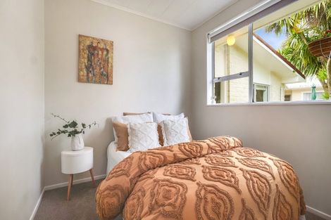 Photo of property in 1/10 Denver Grove, Totara Park, Upper Hutt, 5018