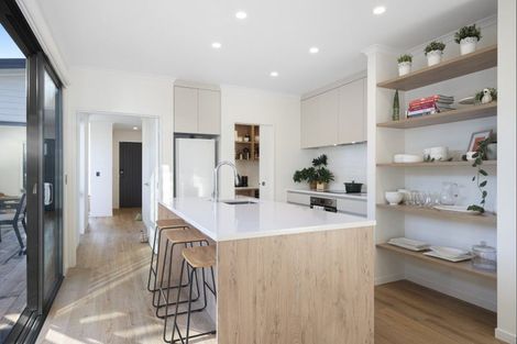 Photo of property in 10 Kenehi Road, Karaka, 2124