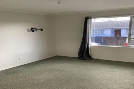 Photo of property in 40 Larissa Avenue, Henderson, Auckland, 0610