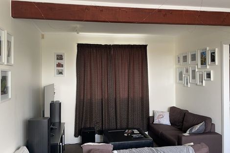 Photo of property in 61a Baylands Drive, Newlands, Wellington, 6037