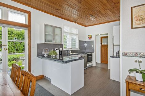 Photo of property in 37 Pahi Road, Paparoa, 0571