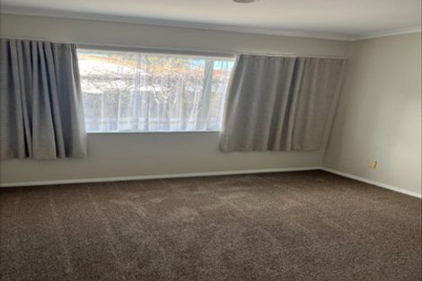 Photo of property in 74 Rosario Crescent, Red Beach, 0932