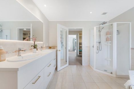 Photo of property in 4 Patros Place, Bucklands Beach, Auckland, 2012
