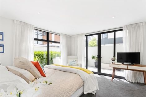 Photo of property in 26a Peterborough Street, Christchurch Central, Christchurch, 8013