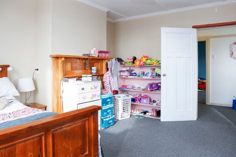 Photo of property in 69 Greta Street, South Hill, Oamaru, 9400