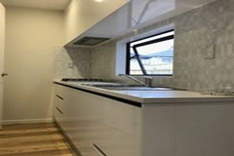 Photo of property in 30 Drumbuoy Drive, Flat Bush, Auckland, 2019