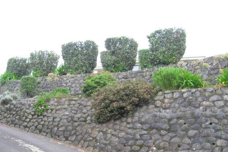 Photo of property in 10 South Street, Tawa, Wellington, 5028