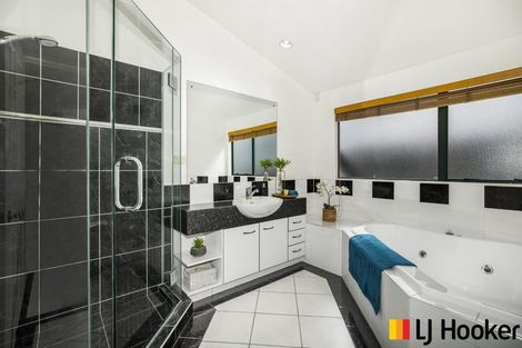 Photo of property in 82 Glenross Drive, Wattle Downs, Auckland, 2103