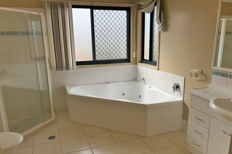 Photo of property in 6a Voyager Drive, Gulf Harbour, Whangaparaoa, 0930