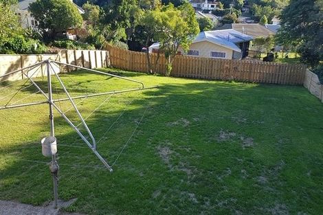 Photo of property in 11 Tui Terrace, Tawa, Wellington, 5028