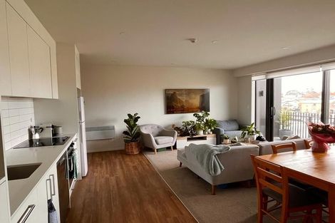 Photo of property in 202/38c Fraser Avenue, Northcote, Auckland, 0627