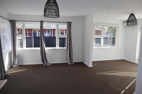 Photo of property in 338 Memorial Avenue, Burnside, Christchurch, 8053