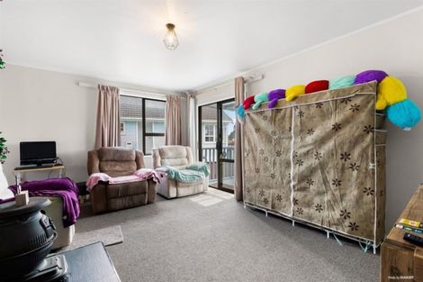 Photo of property in 13 Poutini Place, Manurewa, Auckland, 2102