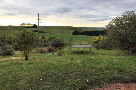Photo of property in 124 Benhar Road, Benhar, Balclutha, 9272