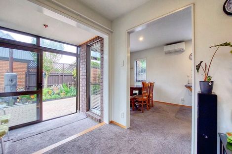 Photo of property in 2/14 Strauss Place, Somerfield, Christchurch, 8024