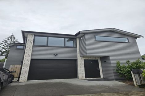 Photo of property in 9 Kaweka Street, New Lynn, Auckland, 0600