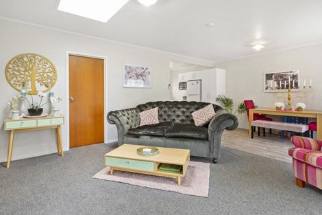 Photo of property in 14 John Street, Raglan, 3225