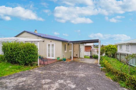 Photo of property in 87 Don Buck Road, Massey, Auckland, 0614