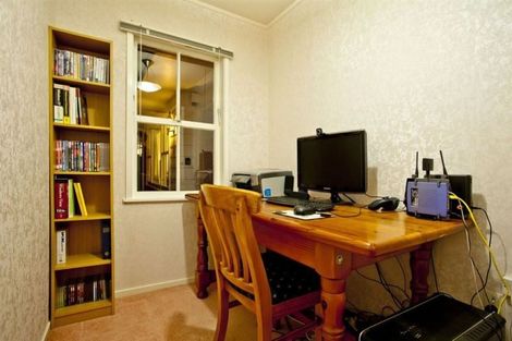 Photo of property in 24 Waitemata Road, Hauraki, Auckland, 0622