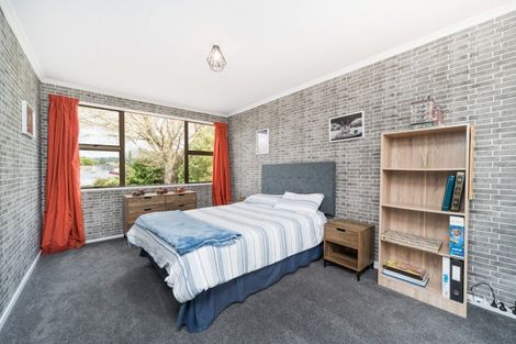 Photo of property in 16 Akaroa Avenue, Awapuni, Palmerston North, 4412