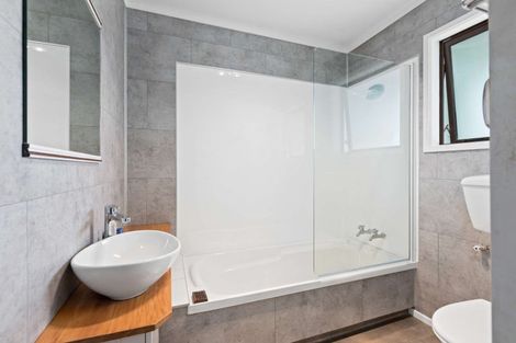 Photo of property in 7 Rathbone Street, Waipawa, 4210