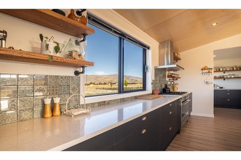 Photo of property in 1 Tussock Crescent, Twizel, 7901