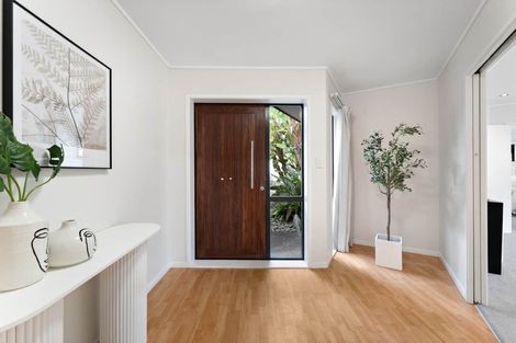 Photo of property in 55 Meadowvale Avenue, Forrest Hill, Auckland, 0620