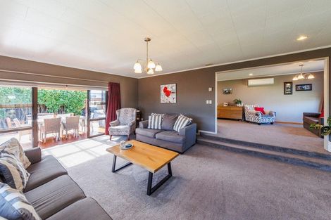 Photo of property in 2 Willowbank Crescent, Feilding, 4702