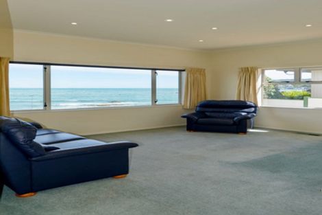 Photo of property in 32 Sunset Parade, Plimmerton, Porirua, 5026