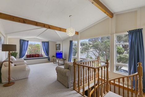 Photo of property in 73 Amapur Drive, Ngaio, Wellington, 6035