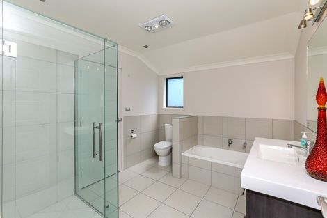 Photo of property in 939 Main North Road, Onaero, Waitara, 4383