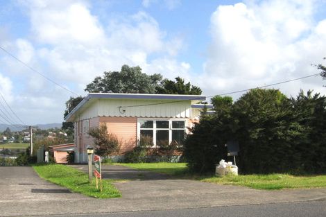 Photo of property in 75 Royal Road, Massey, Auckland, 0614