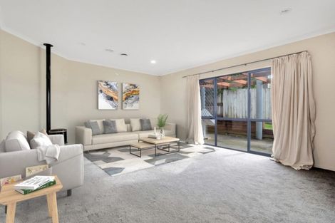 Photo of property in 49 Fairview Place, Te Puke, 3119