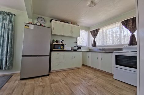 Photo of property in 83 Kitchener Street, Wairoa, 4108