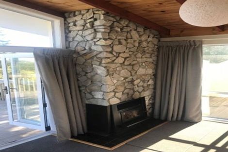 Photo of property in 18 Queens Road, Waikanae Beach, Waikanae, 5036