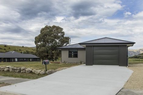 Photo of property in Luggate Park, 38 Cooper Crescent, Luggate, Cromwell, 9383