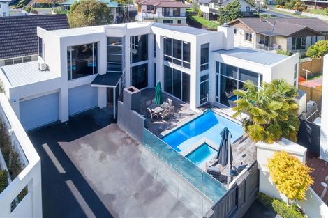 Photo of property in 169a Lake Crescent, Hamilton Lake, Hamilton, 3204