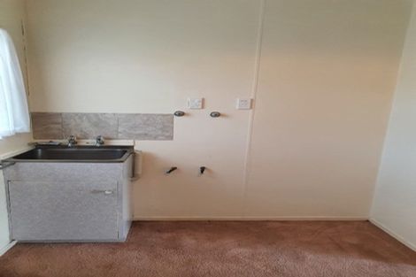 Photo of property in 2/112 Frankley Road, Frankleigh Park, New Plymouth, 4310