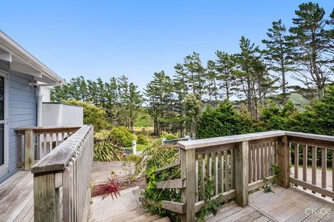 Photo of property in 10 Cottle Park Drive, Normandale, Lower Hutt, 5010